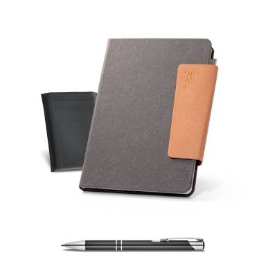 Agenda B5 2026 em Pele Reciclada Personalizável