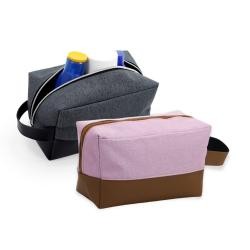 Nécessaire Em Nylon Com Detalhes Em Couro Sintético Personalizada